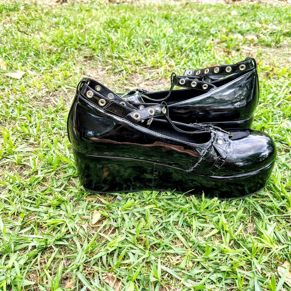 Women’s Black Patent Platform Gothic Mary Jane Heels - Picture 13 of 15